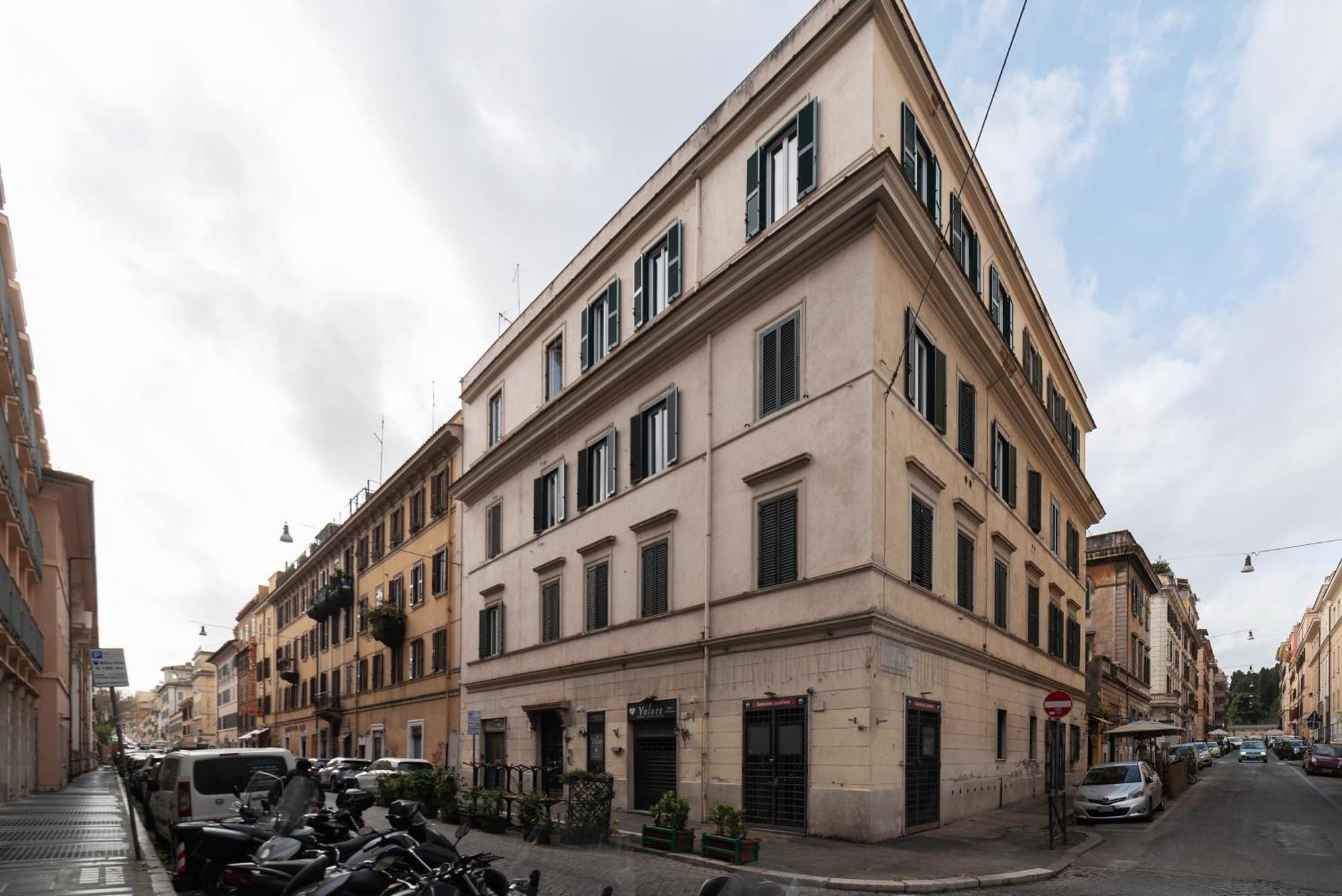 Colosseo & San Clemente Apartment Rom Exterior foto